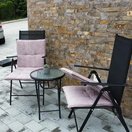 Cari Zlatibora 1 * زلاتيبور