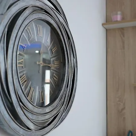 Cari Zlatibora 1 Apartamento