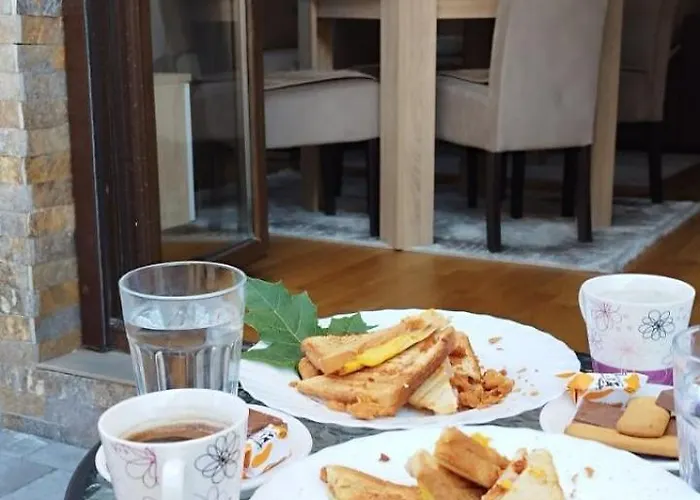 Cari Zlatibora 1 شقة *